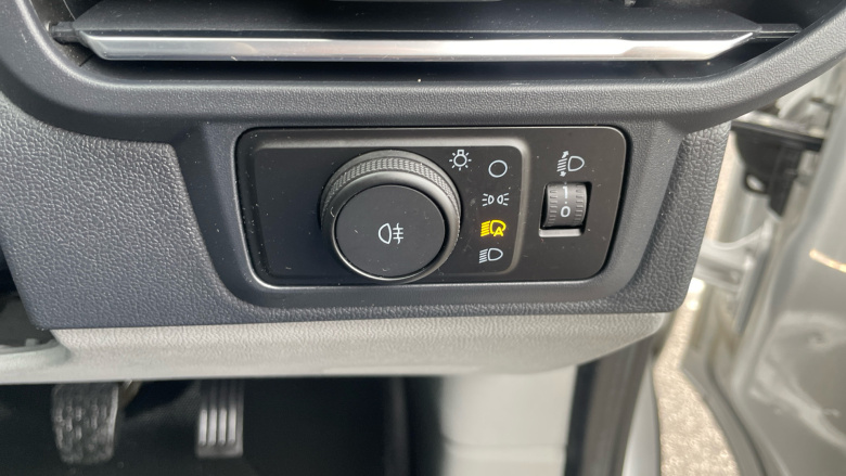 Ford Transit Custom 300 L2 Diesel Fwd 2.0 EcoBlue 136ps H1 Van Limited